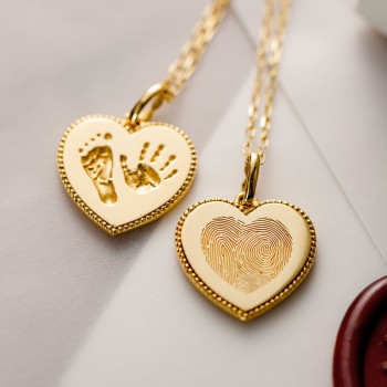 Personalized 18K Gold Heart Pendant with Baby's Fingerprint – Unique Symbol of Love
