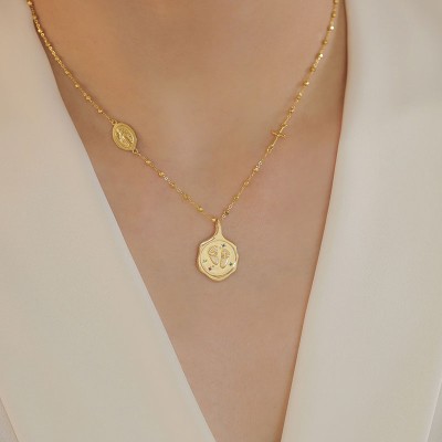 Custom Baby Hand & Footprint Wax Seal Watch-Face Pendant in 18K Gold
